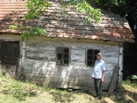 Napuštena rodna kuća u selu Ranogajci.