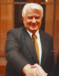 Dr Dragoljub 
				Mićunović