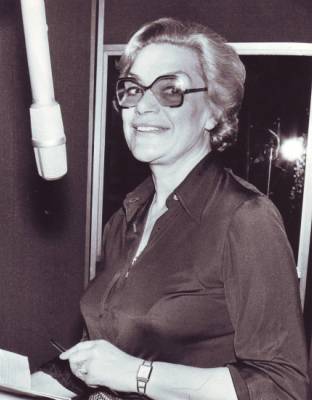 Ksenija Jovanović - Mikrofon je moj sudija Ksenija Jovanović - Mikrofon je moj sudija